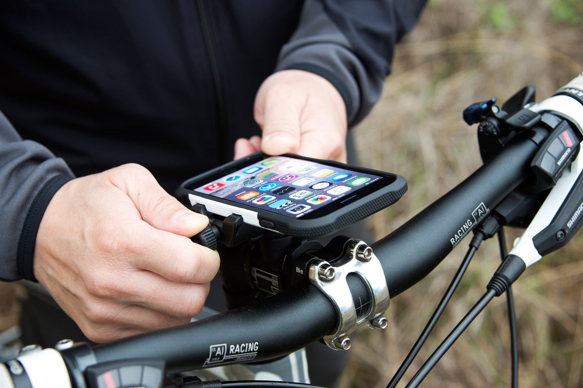 BioLogic SportsCase Bike Mount for iPhone